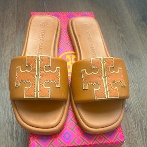 Tory Burch Aged Camello